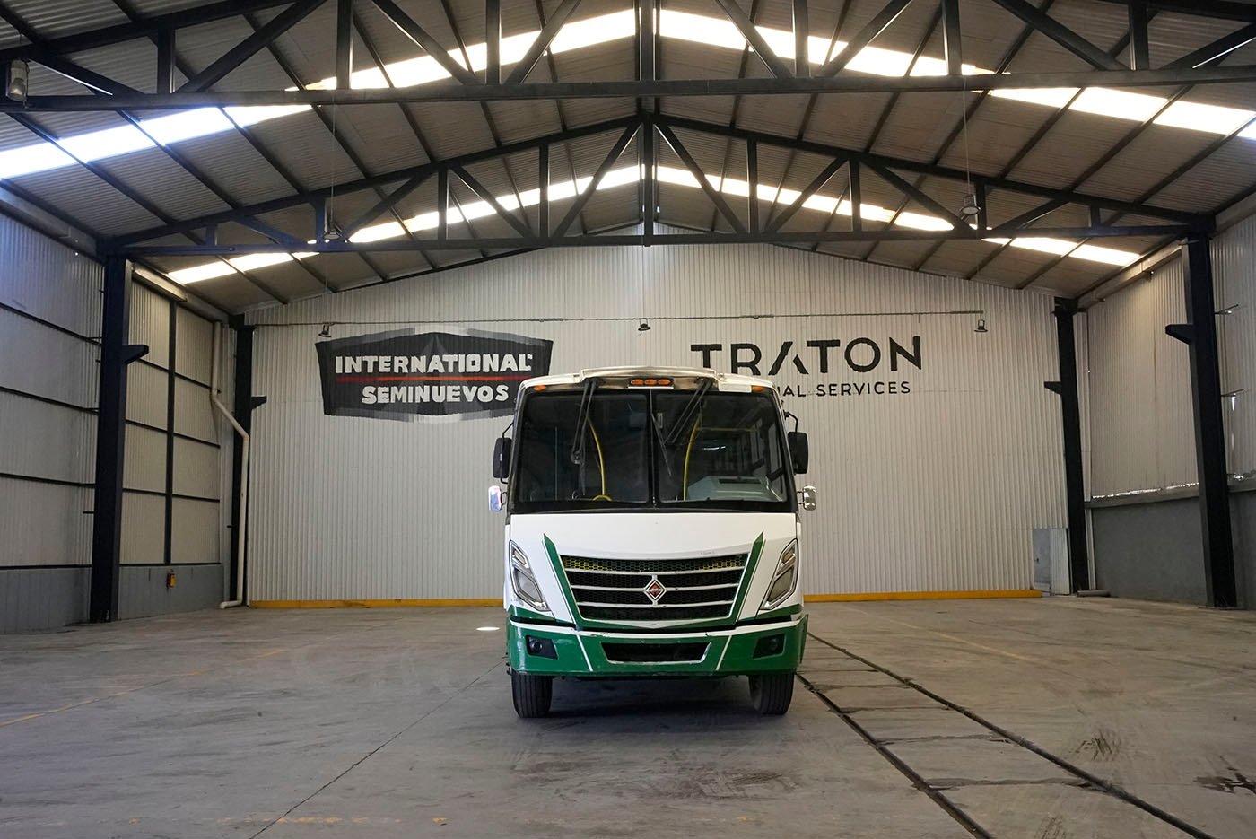 international,4700SFC 182HP 6VEL 236W,2020