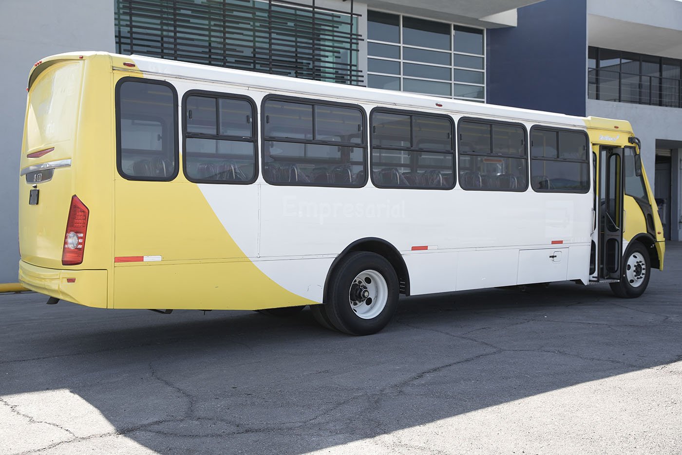 international,4700SFC 222HP MXF7.2 6VEL. 236,2018