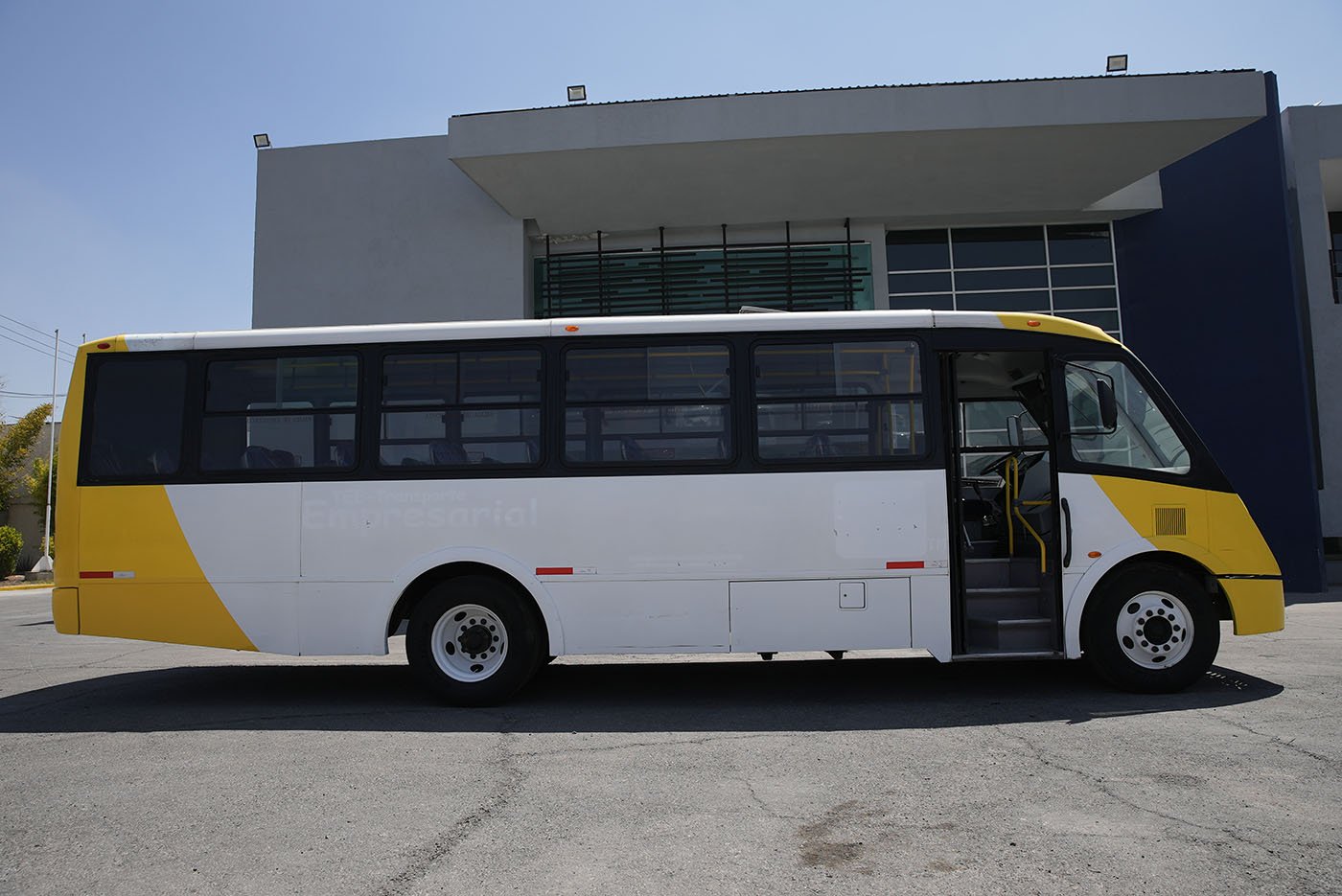 international,4700SFC 182HP MXF4.8 6VEL,2018