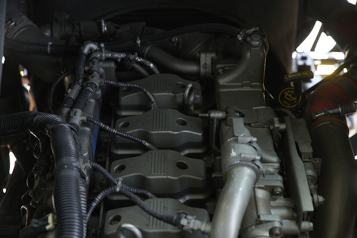 international,4700SFC 182HP MXF4.8 6VEL,2018