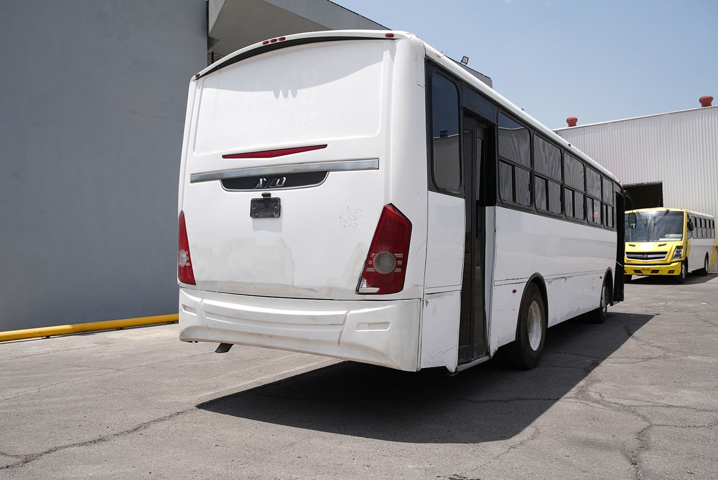 international,4700 FE,2020