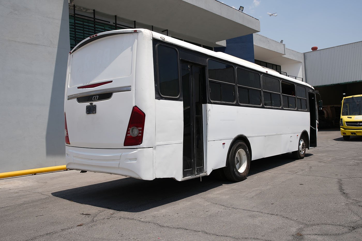 international,4700 FE,2020