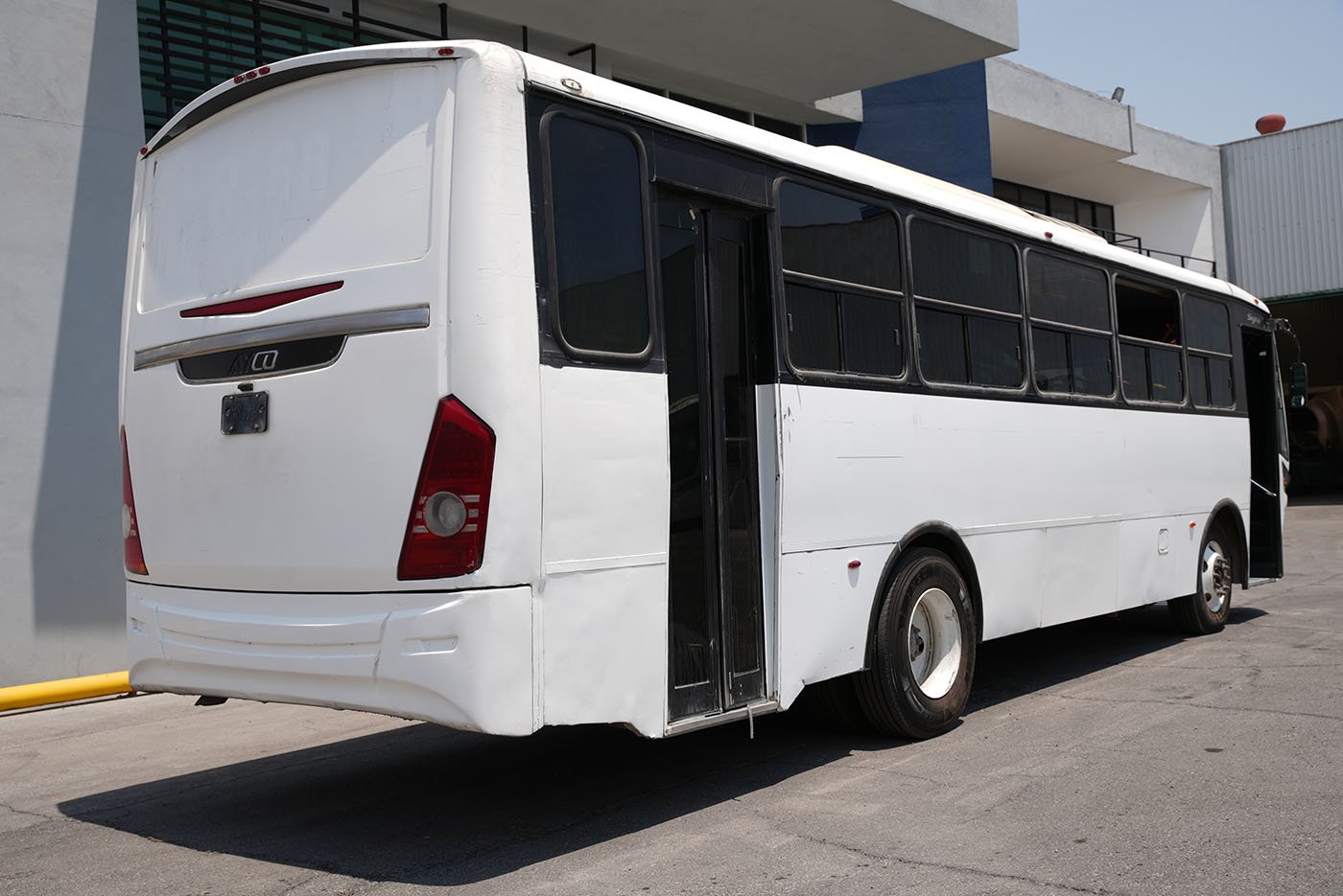 international,4700 FE,2020