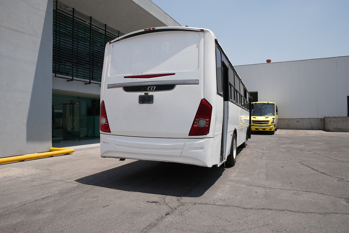 international,4700 FE,2020