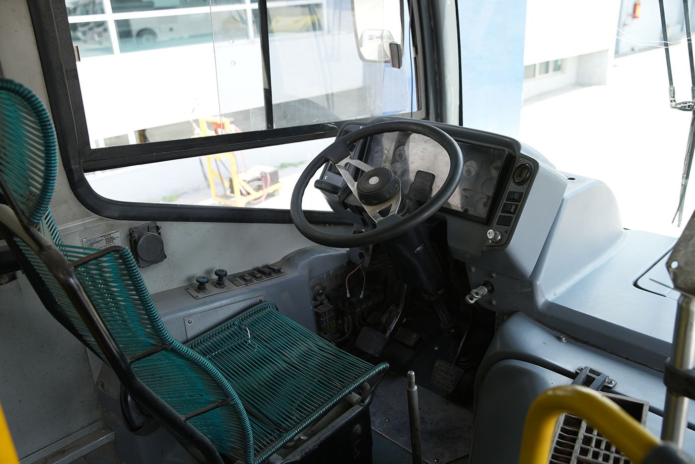 international,4700 FE,2020