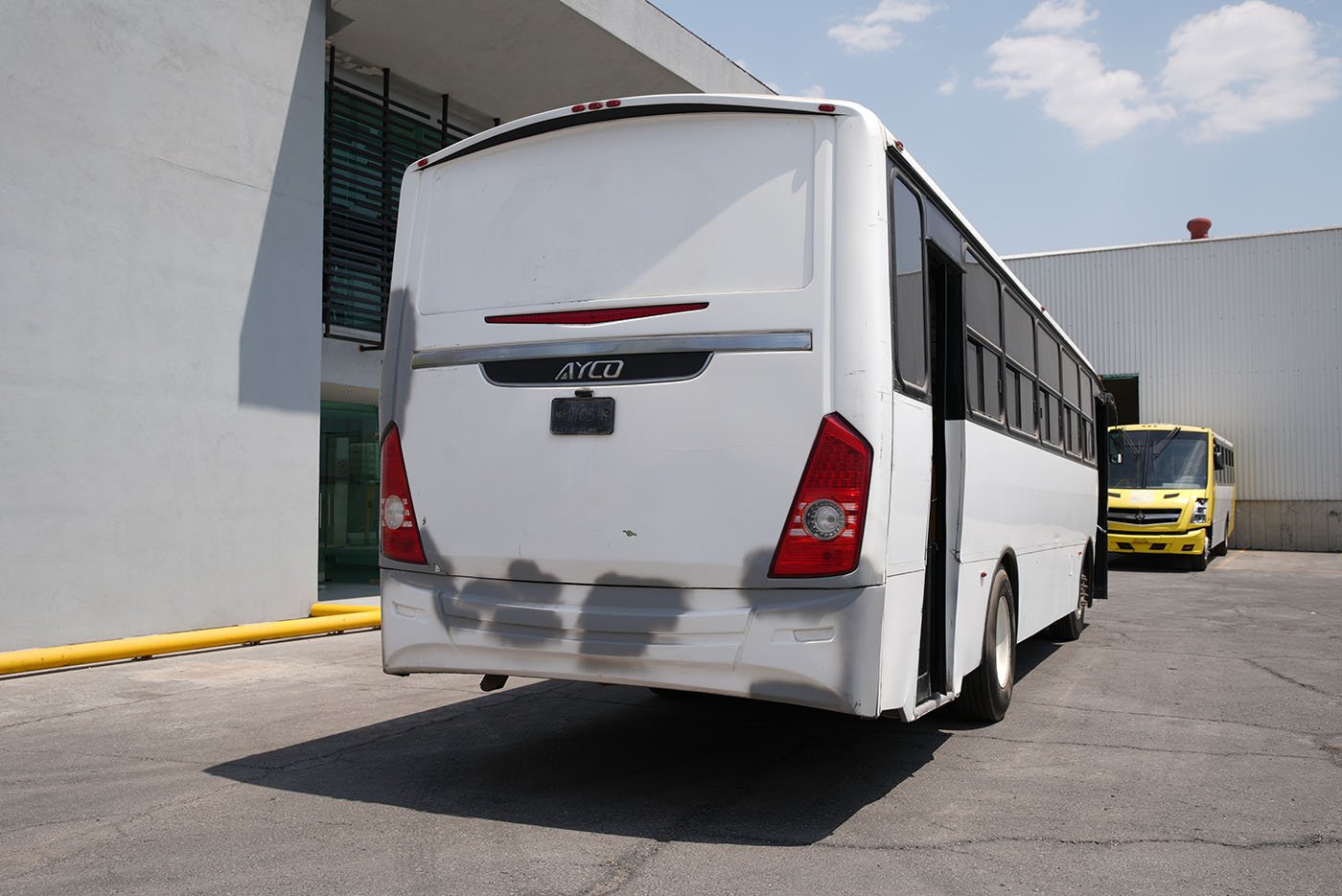 international,4700 FE,2020