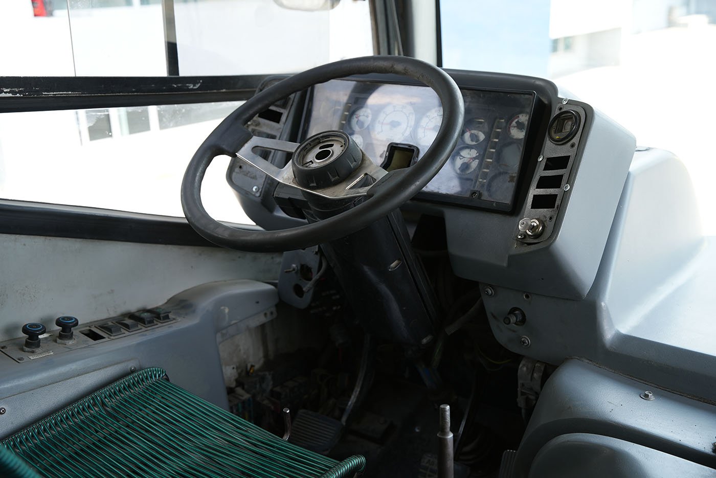 international,4700 FE,2020