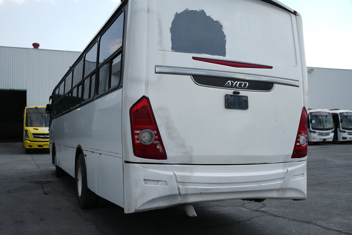 international,4700 FE,2020