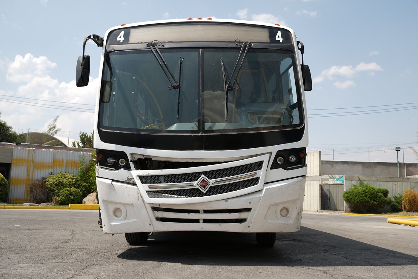 international,4700 FE,2020