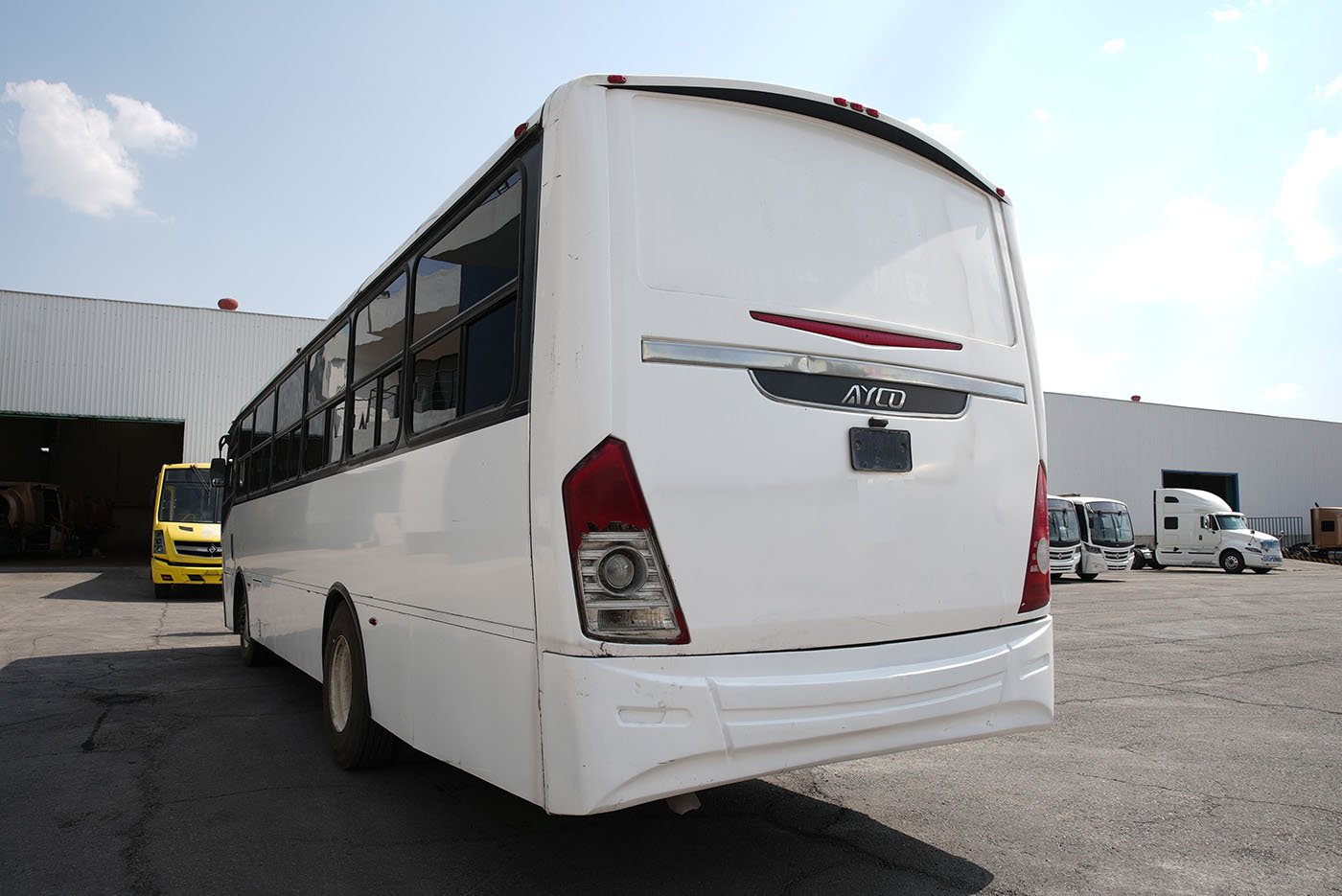 international,4700 FE,2020