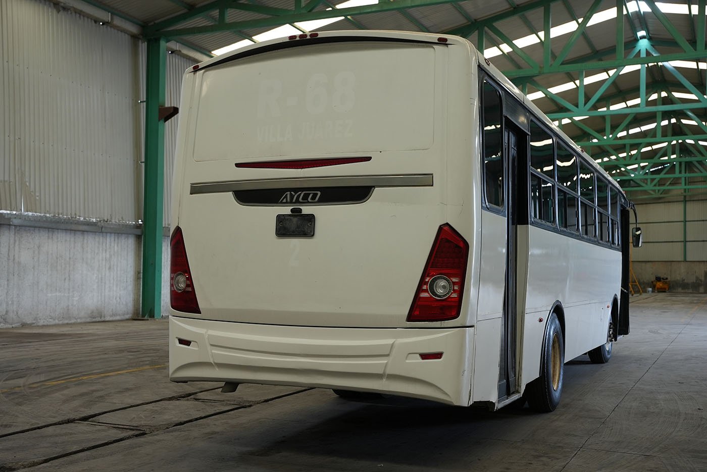 international,4700 FE CON CLIMA CARRIER MOD.AC353 G4.II,2020