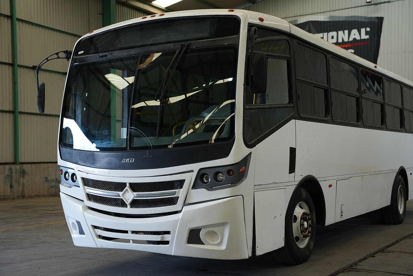 international,4700 FE CON CLIMA CARRIER MOD.AC353 G4.II,2020