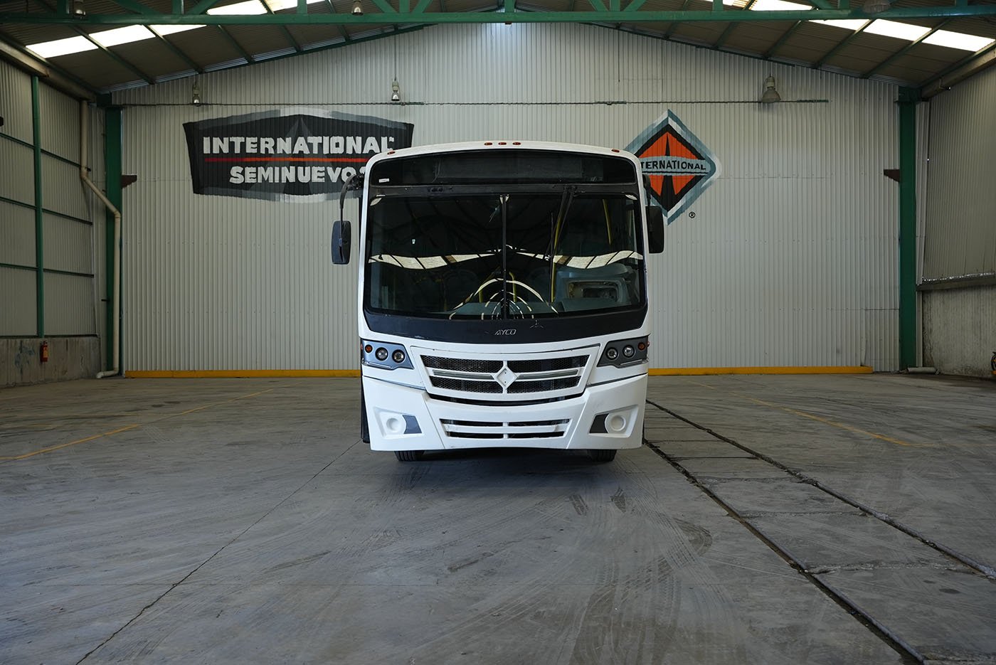 international,4700 FE CON CLIMA CARRIER MOD.AC353 G4.II,2020