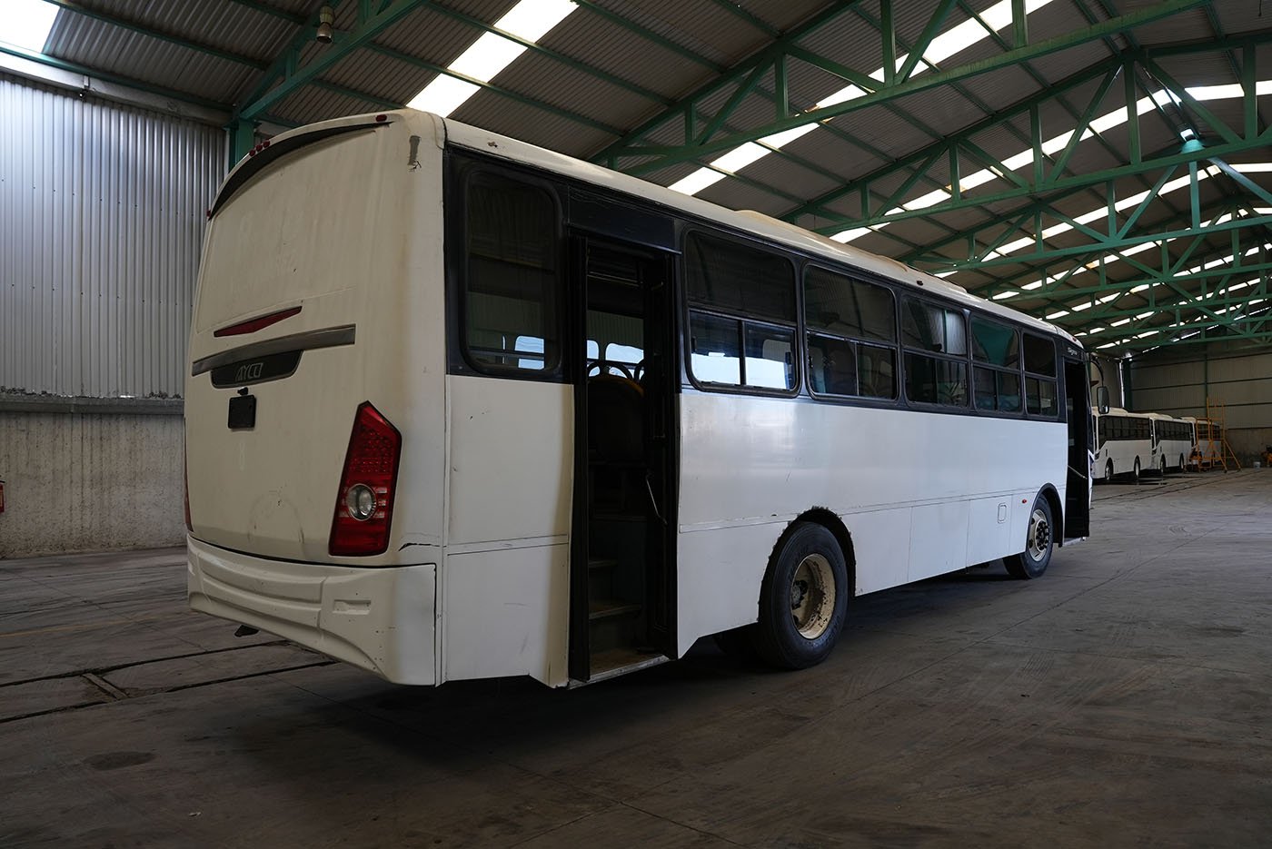 international,4700 FE CON CLIMA CARRIER MOD.AC353 G4.II,2020