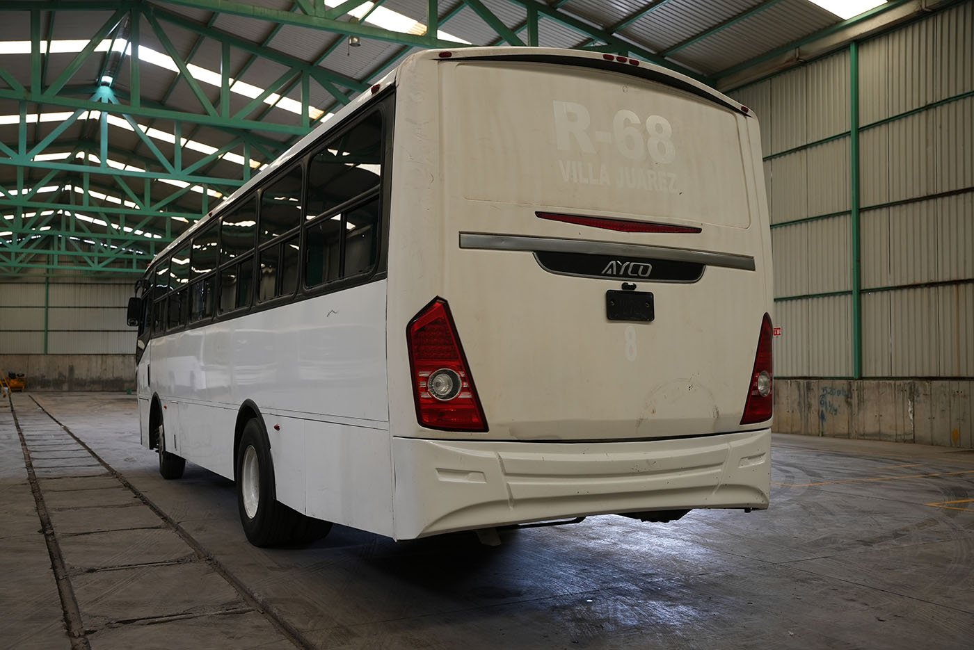 international,4700 FE CON CLIMA CARRIER MOD.AC353 G4.II,2020