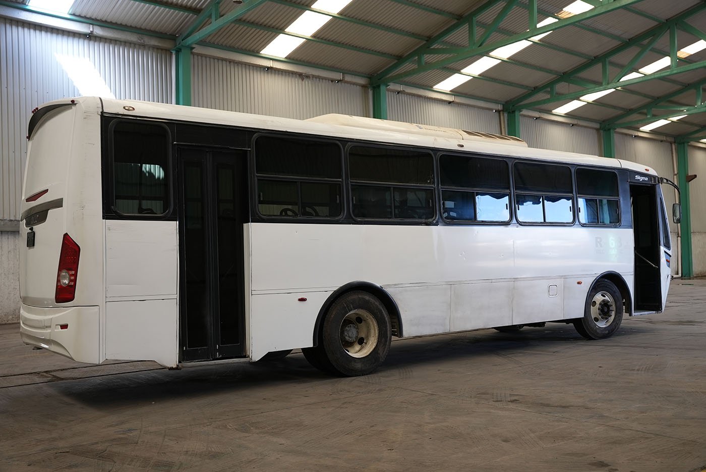international,4700 FE CON CLIMA CARRIER MOD.AC353 G4.II,2020