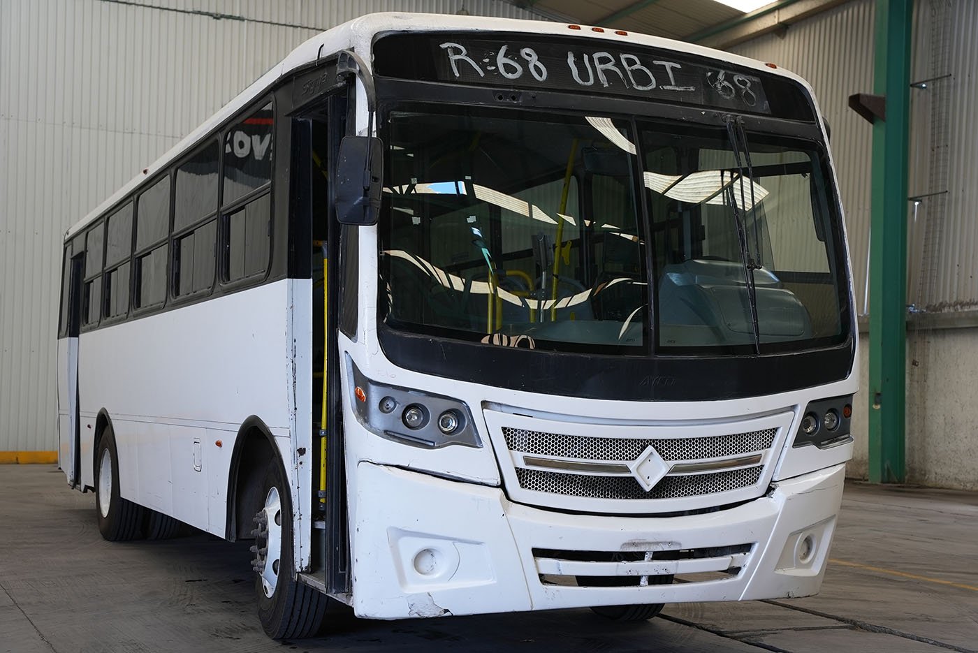 international,4700 FE CON CLIMA CARRIER MOD.AC353 G4.II,2020