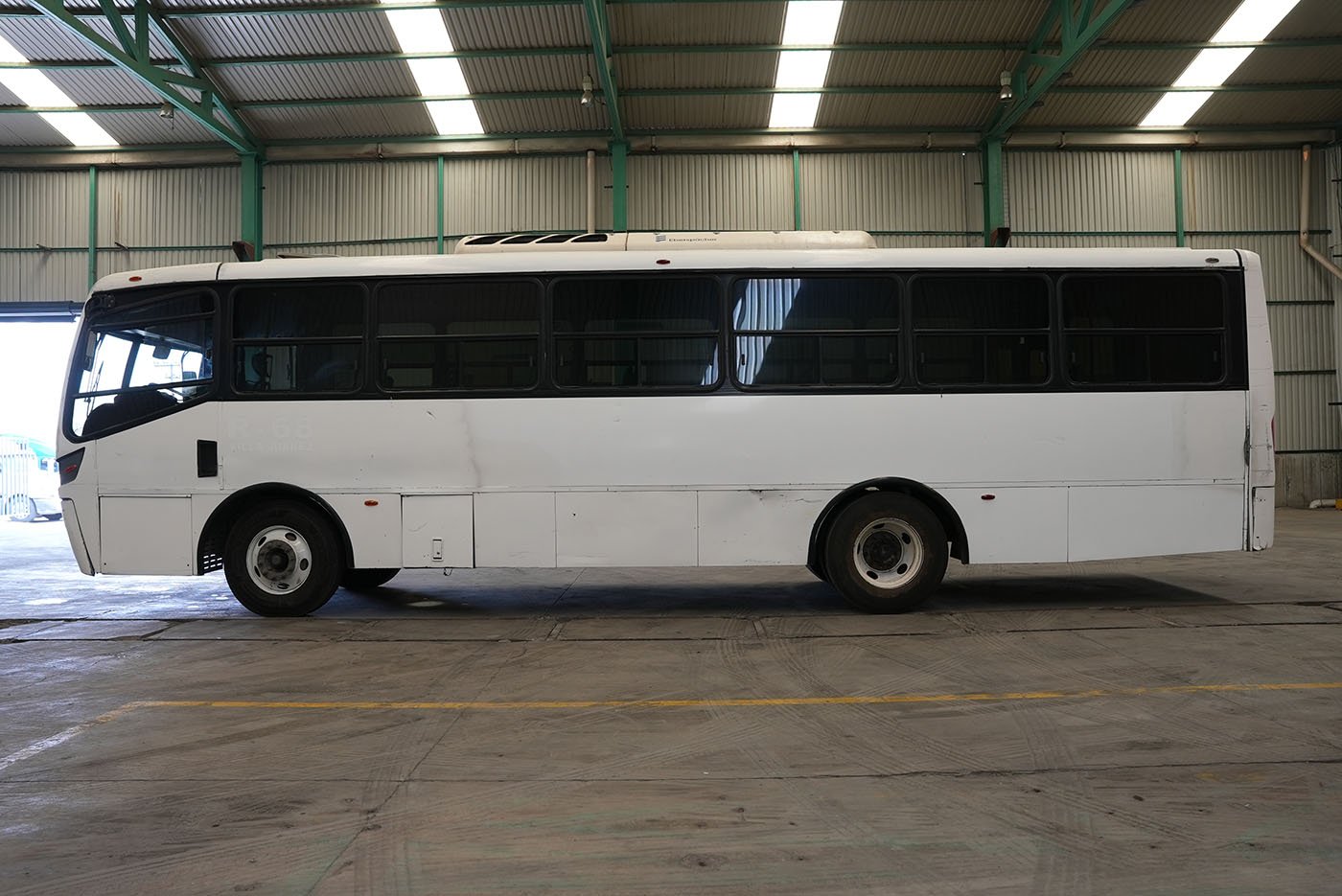 international,4700 FE CON CLIMA CARRIER MOD.AC353 G4.II,2020