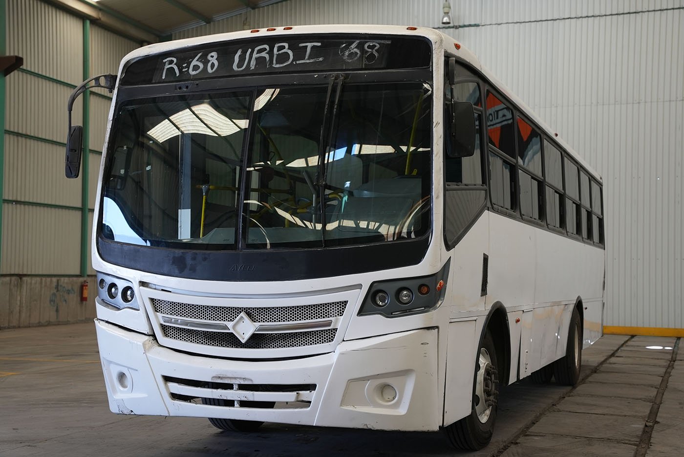 international,4700 FE CON CLIMA CARRIER MOD.AC353 G4.II,2020