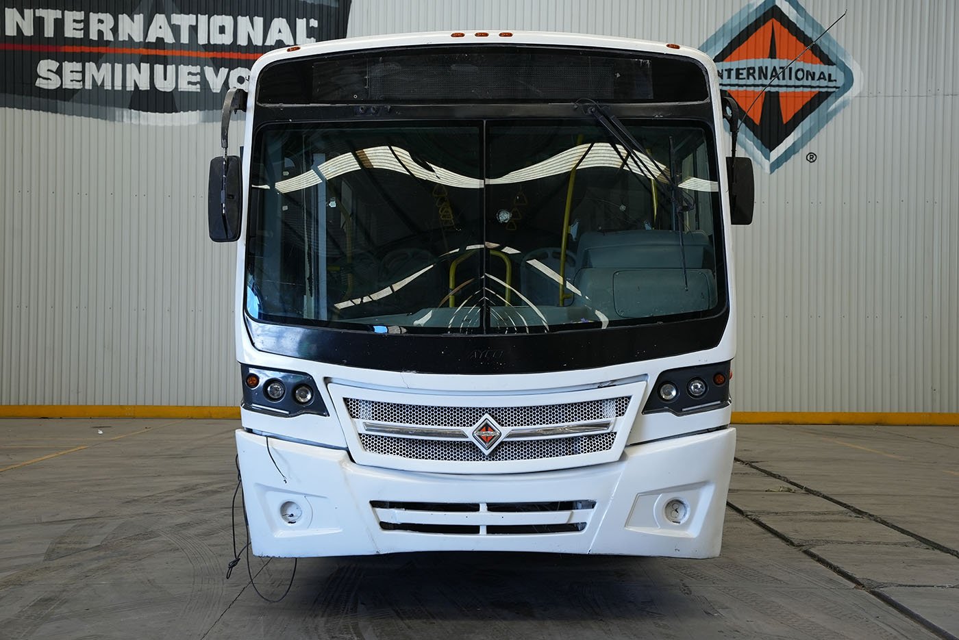 international,4700 FE CON CLIMA CARRIER MOD.AC353 G4.II,2020