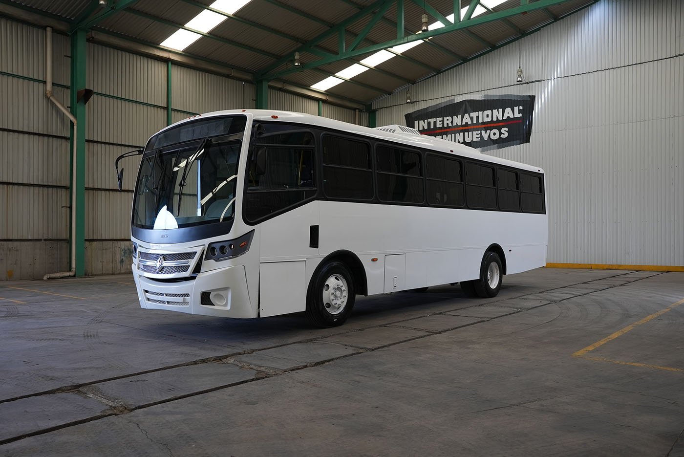 international,4700FE 4X2,2020