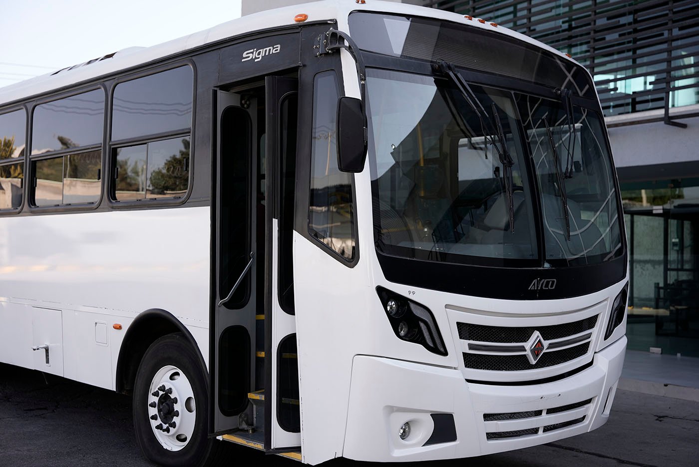 international,4700FE EURO V CON CLIMA CARRIER MOD. AC353 G4. II,2022