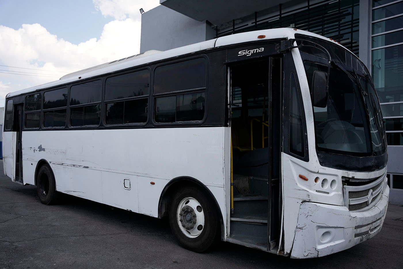 international,4700 FE CON CLIMA CARRIER MOD.AC353 G4.II,2020