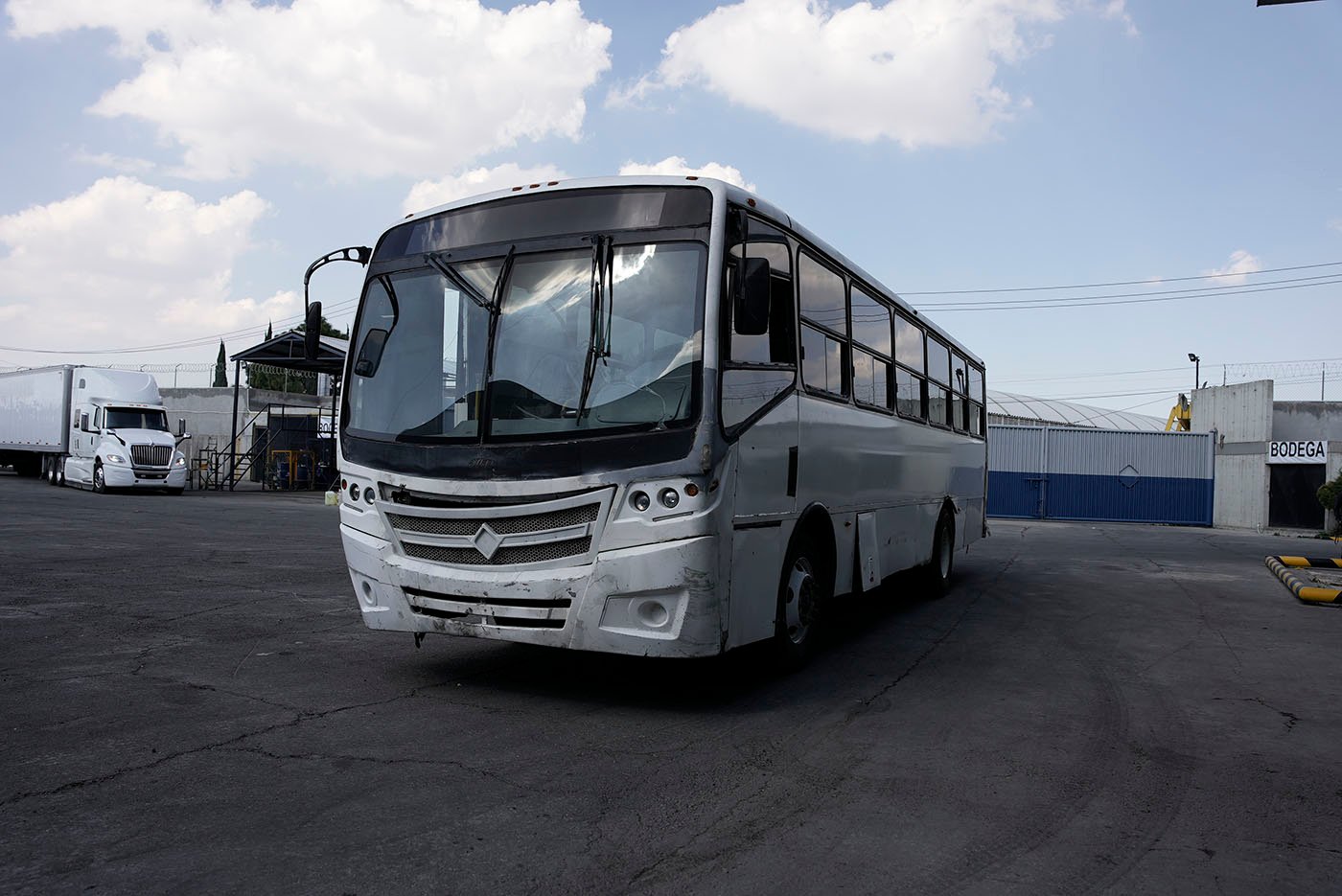 international,4700 FE CON CLIMA CARRIER MOD.AC353 G4.II,2020