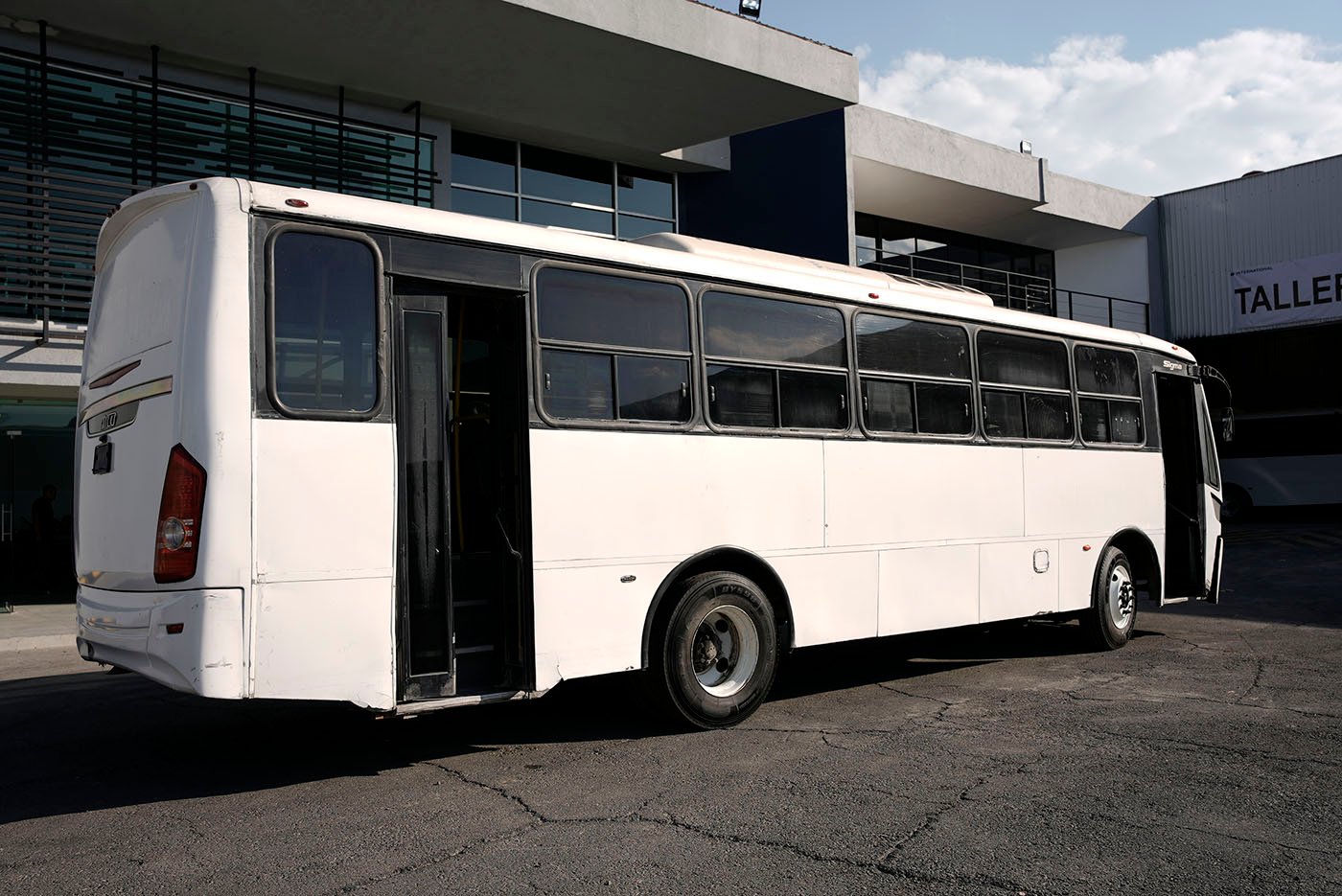 international,4700 FE CON CLIMA CARRIER MOD.AC353 G4.II,2019