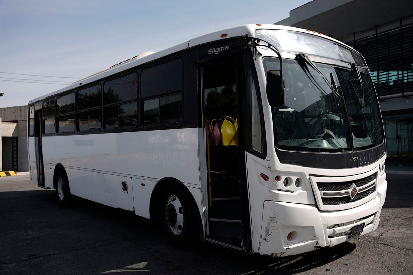 international,4700 FE CON CLIMA CARRIER MOD.AC353 G4.II,2020