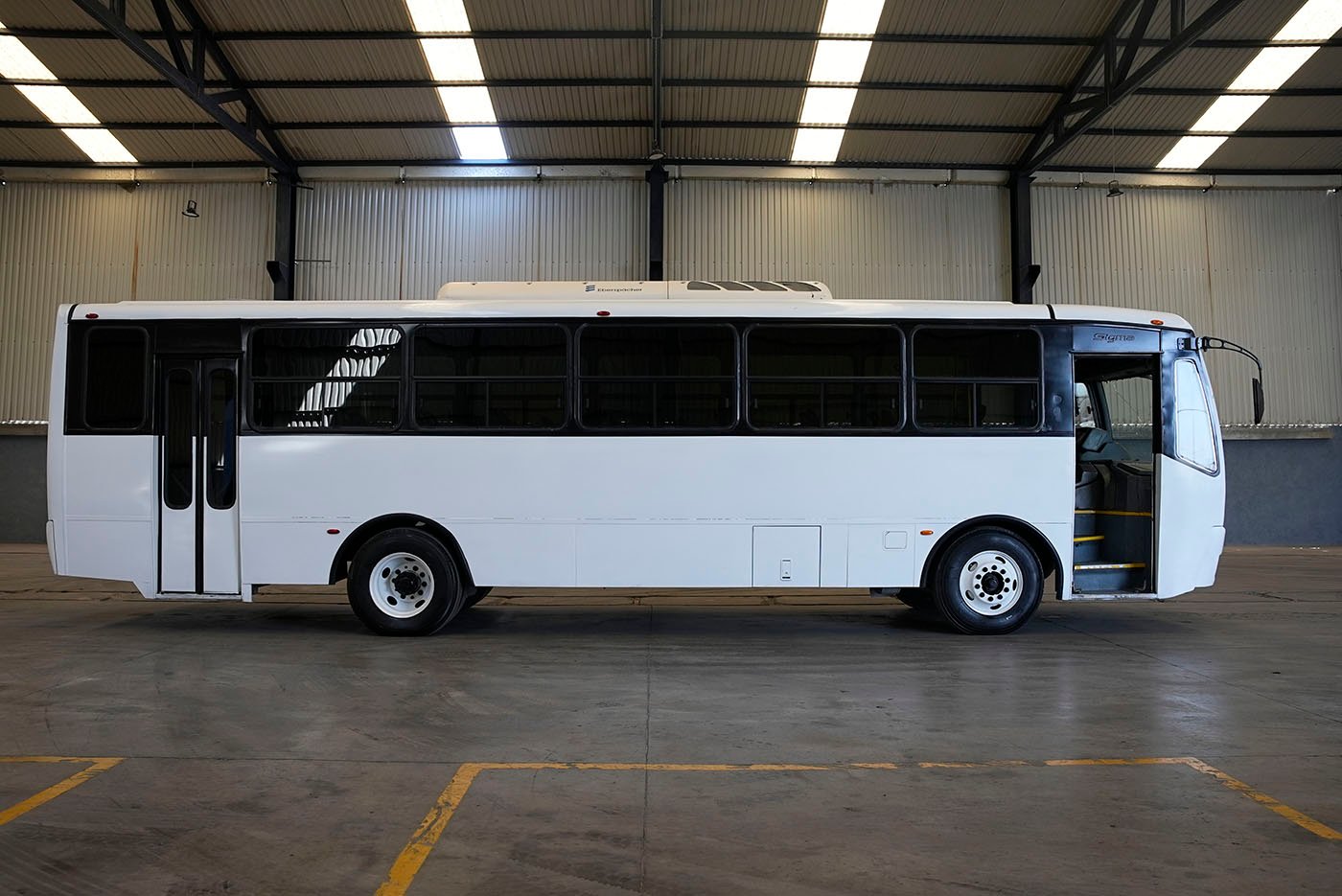 international,4700FE EURO V CON CLIMA CARRIER,2022