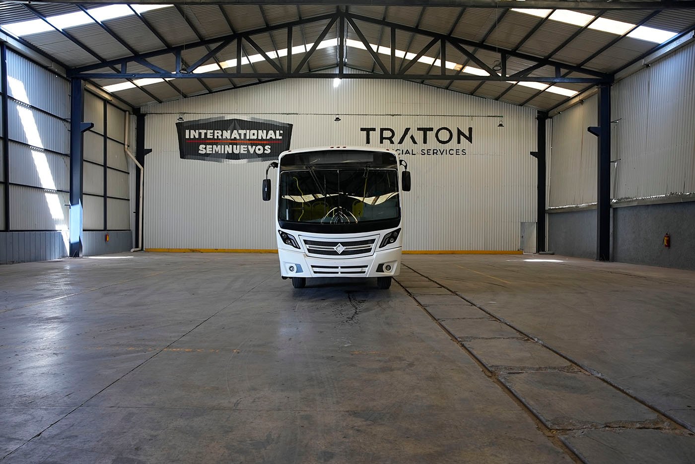 international,4700FE EURO V CON CLIMA CARRIER,2022