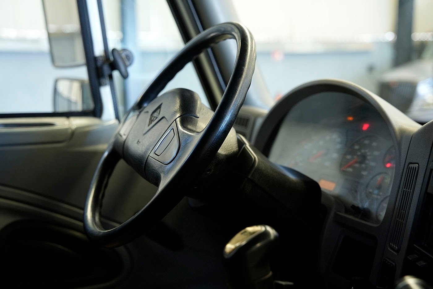 international,4400 260HP 6X2 52K,2019