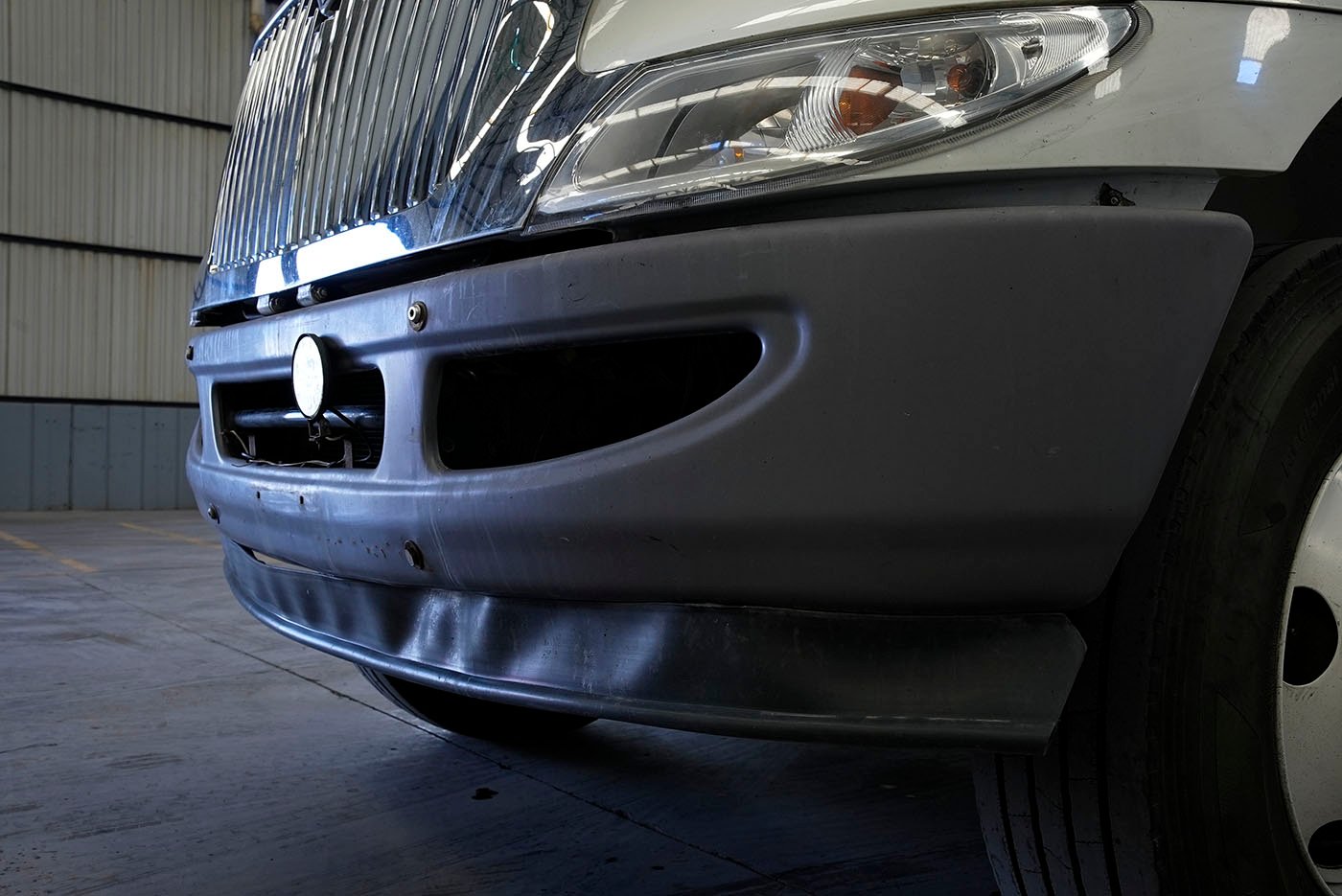 international,4300 225 DURASTAR 6VEL  CON CAJA CARGA SECA CUADRADA,2019