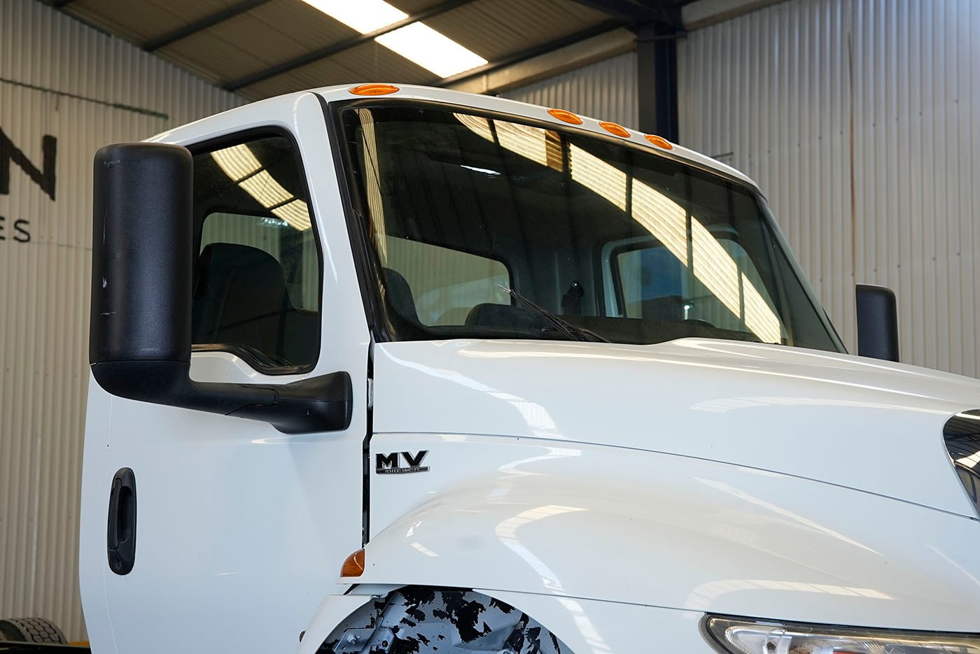 international,MV 250HP ISB 10VEL 52K,2023