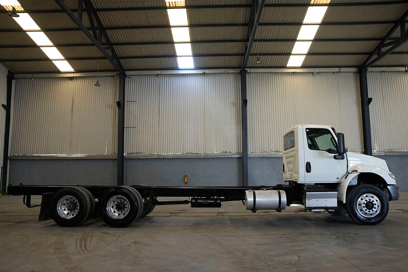 international,MV 250HP ISB 10VEL 52K,2023