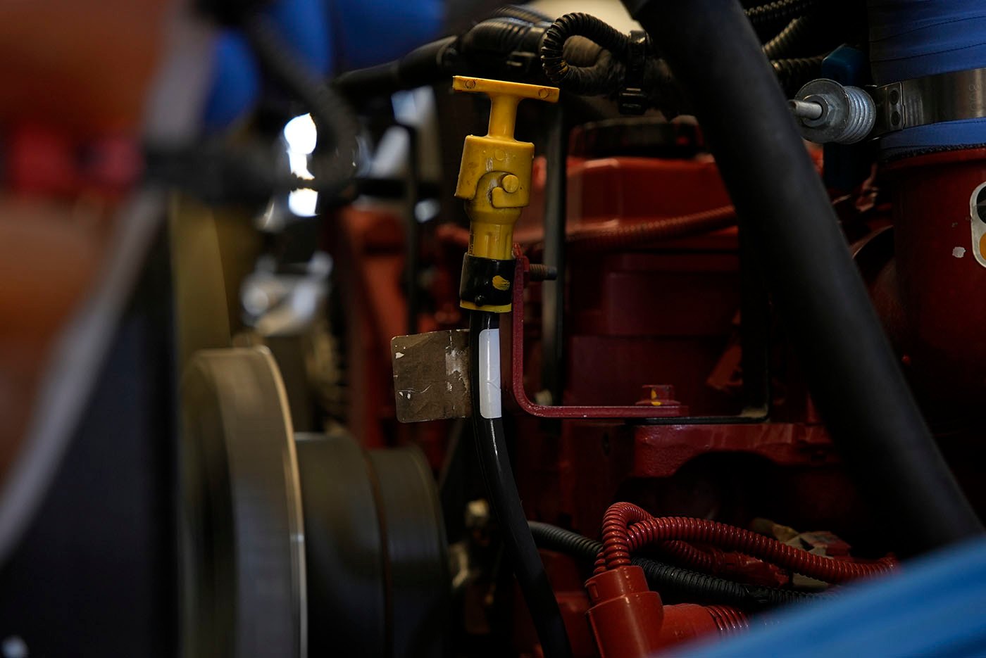 international,MV 250HP ISB 10VEL 52K,2023