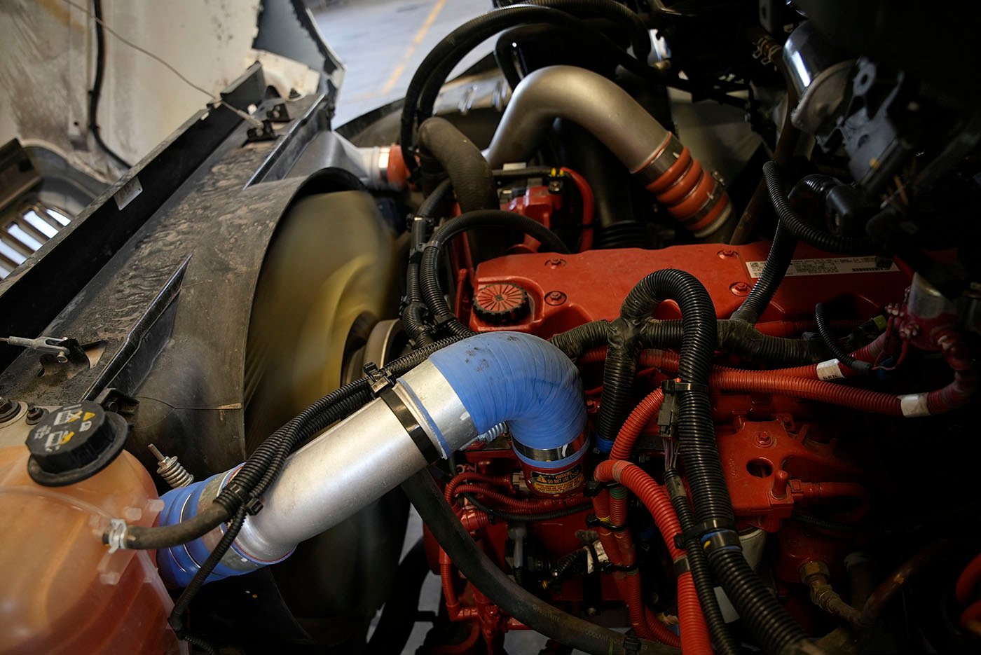 international,MV 250HP ISB 10VEL 52K,2023