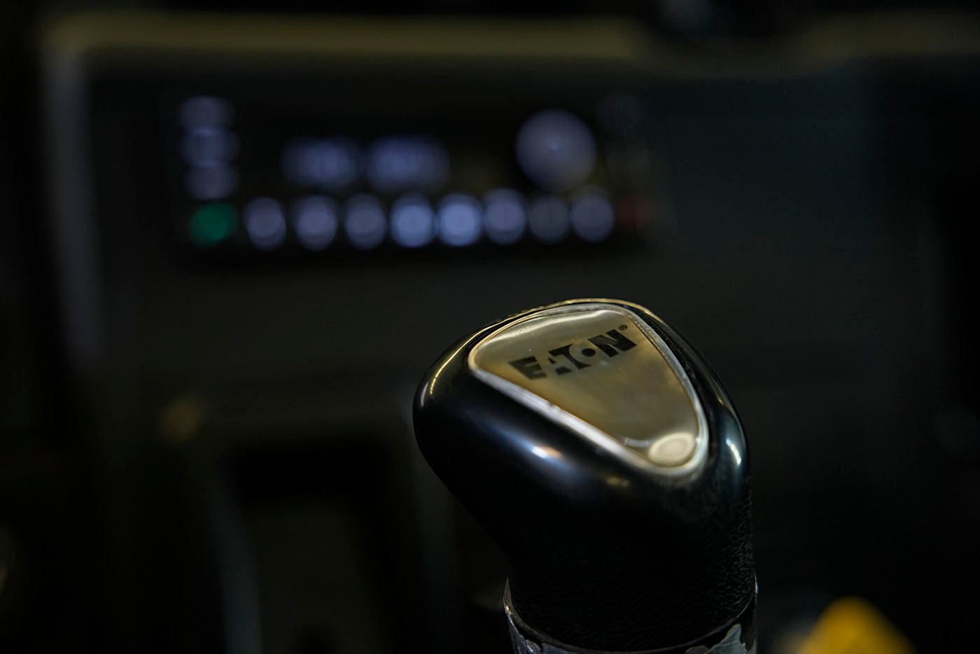 international,MV 250HP ISB 10VEL 52K,2023