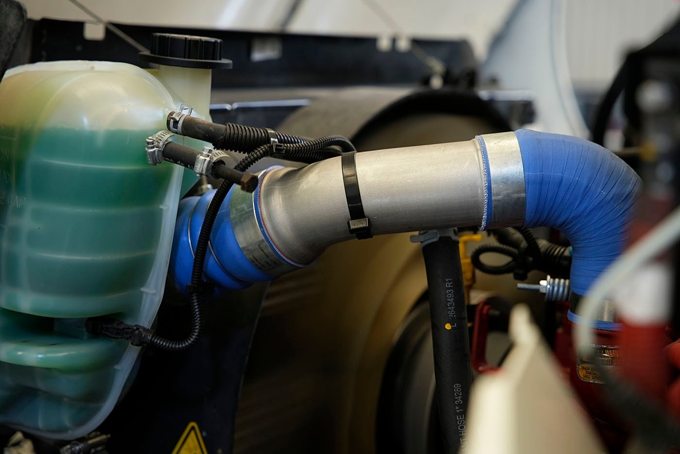 international,MV607 6X4,2023