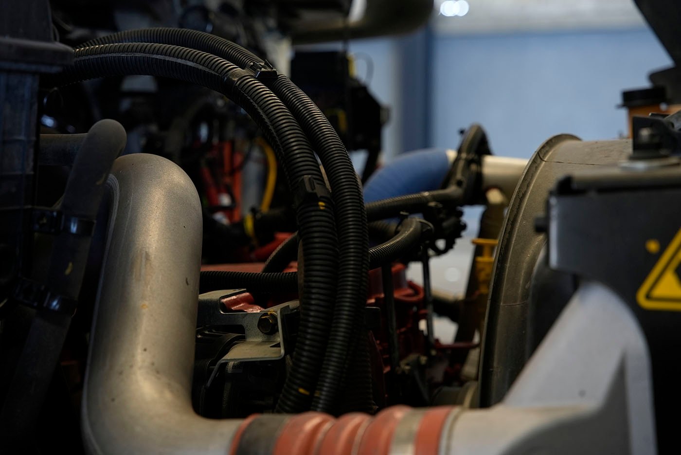 international,MV 250HP ISB 10VEL 52K,2023