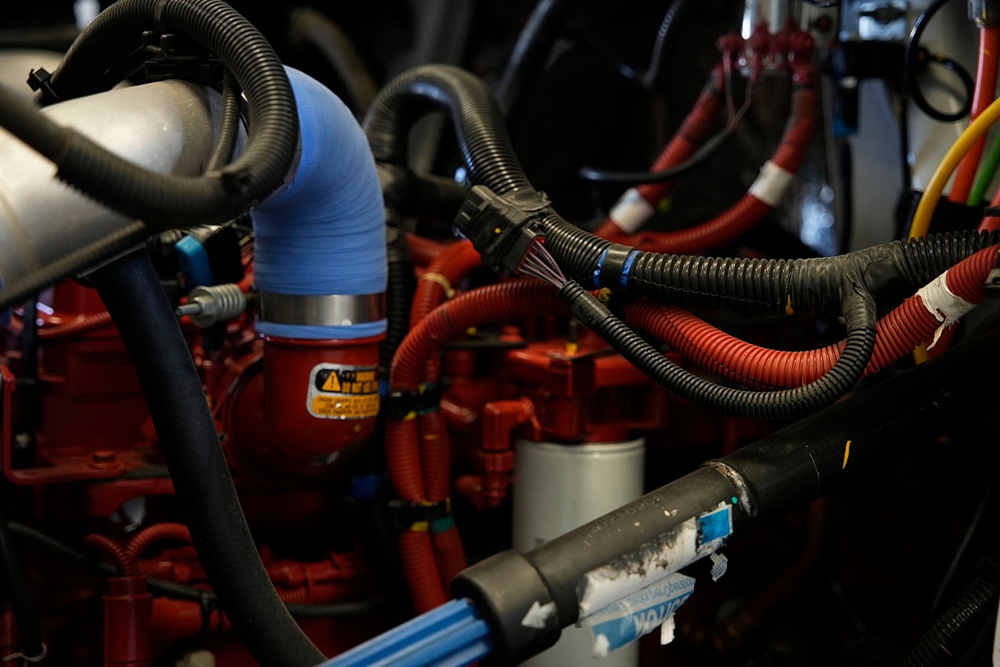 international,MV 250HP ISB 10VEL 52K,2023