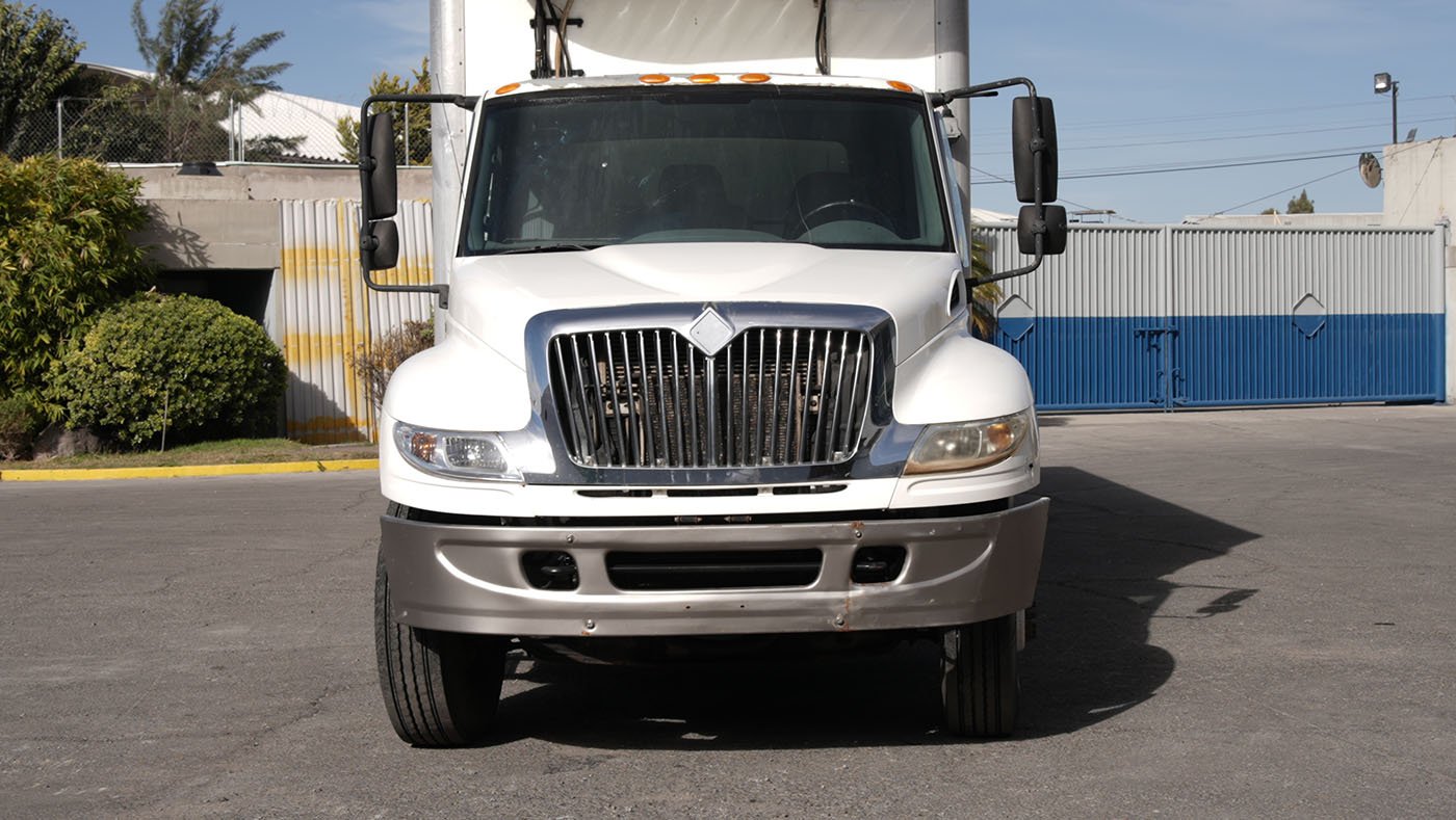international,DURASTAR 4400-260-10,2015