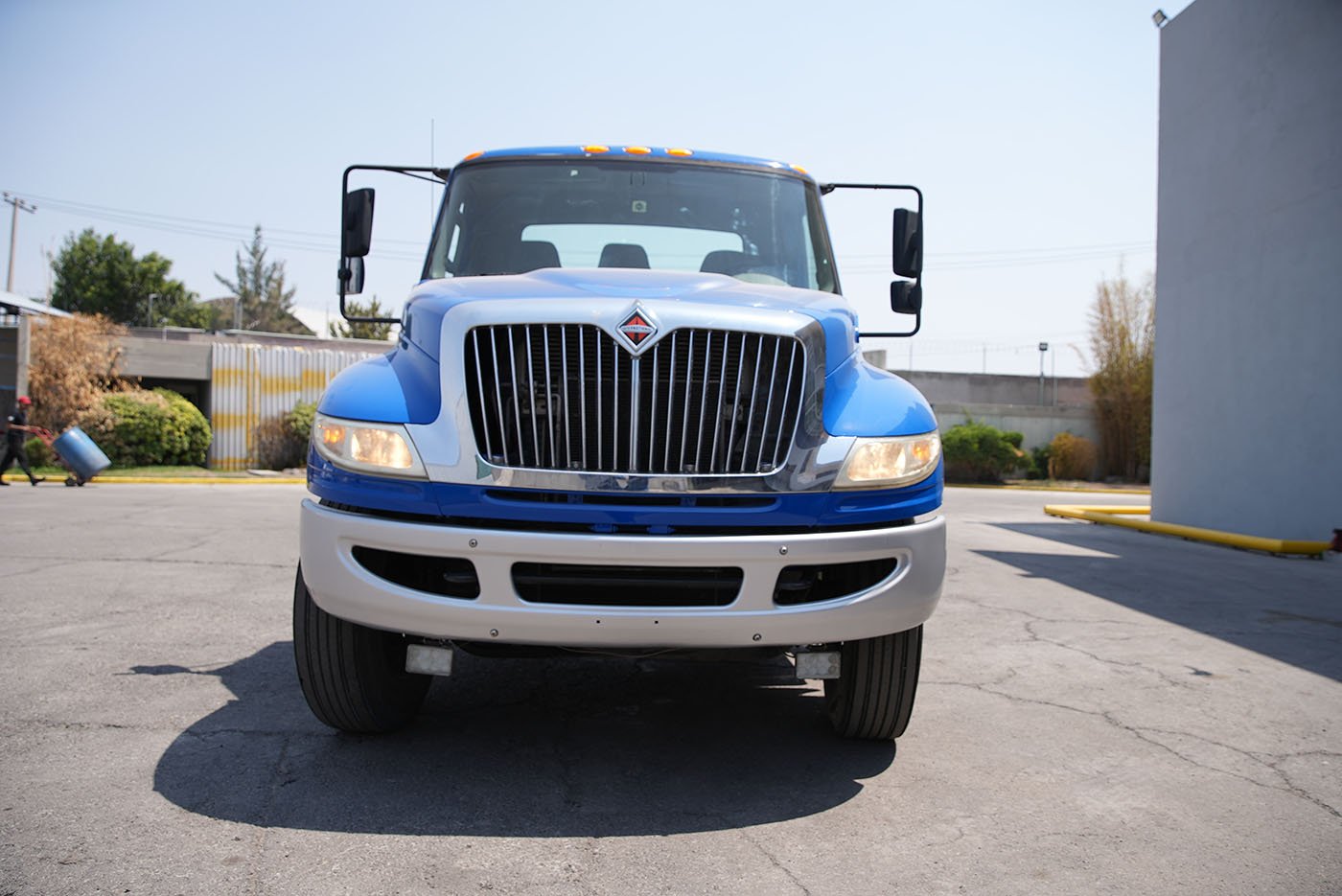 international,4400 260HP DT466 10VEL 236 NEU,2017