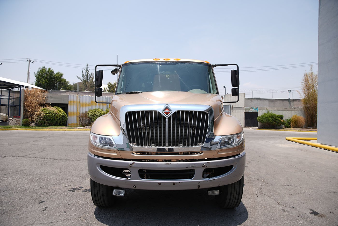international,4400 260HP DT466 10VEL 236 NEU,2017