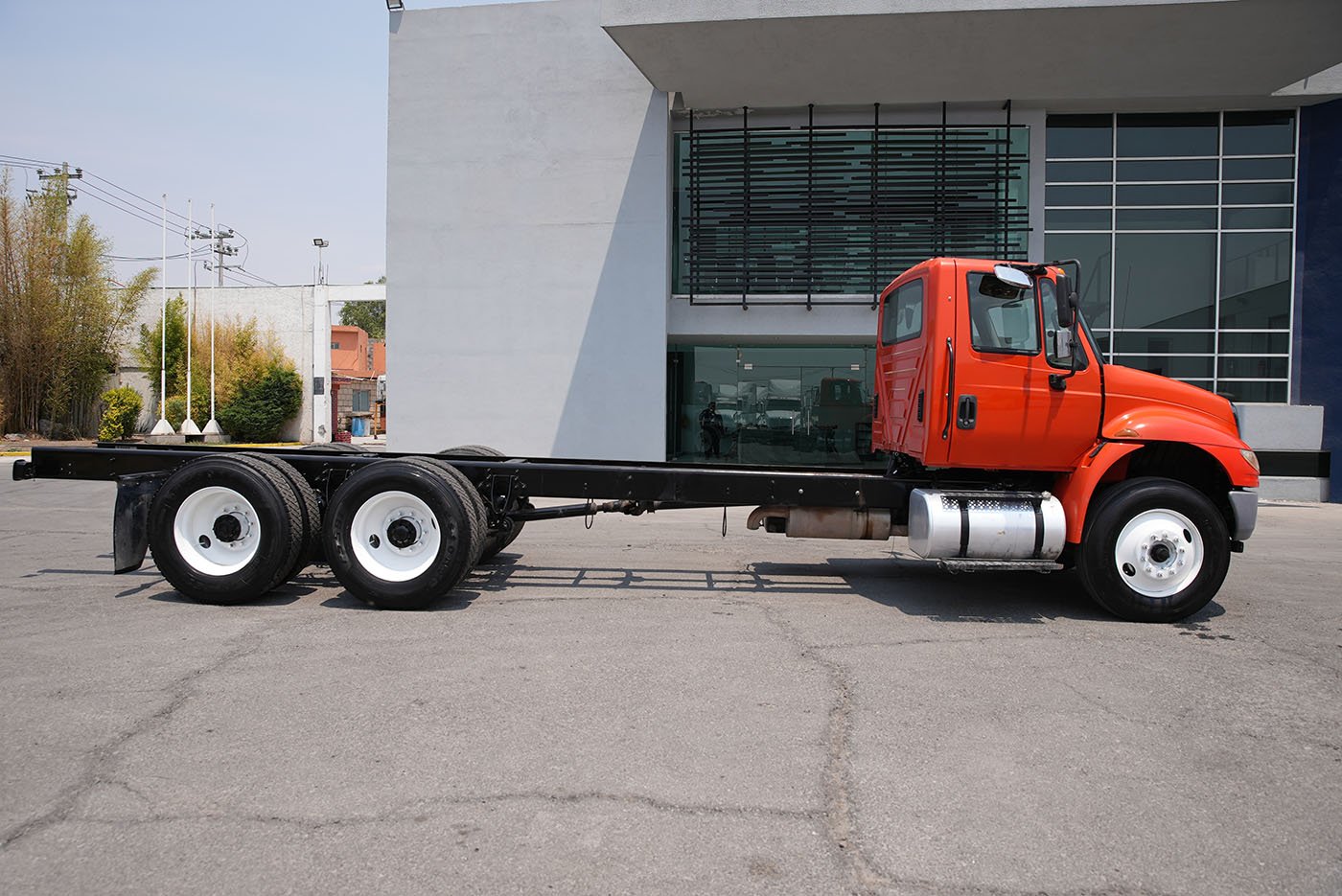 international,4400 260HP DT466 10VEL 236 NEU,2017