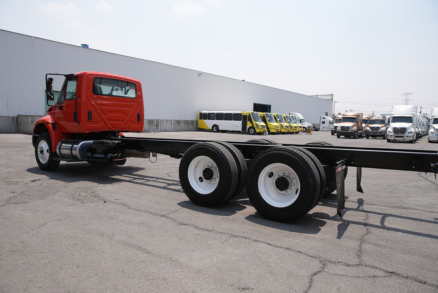 international,4400 260HP DT466 10VEL 236 NEU,2017