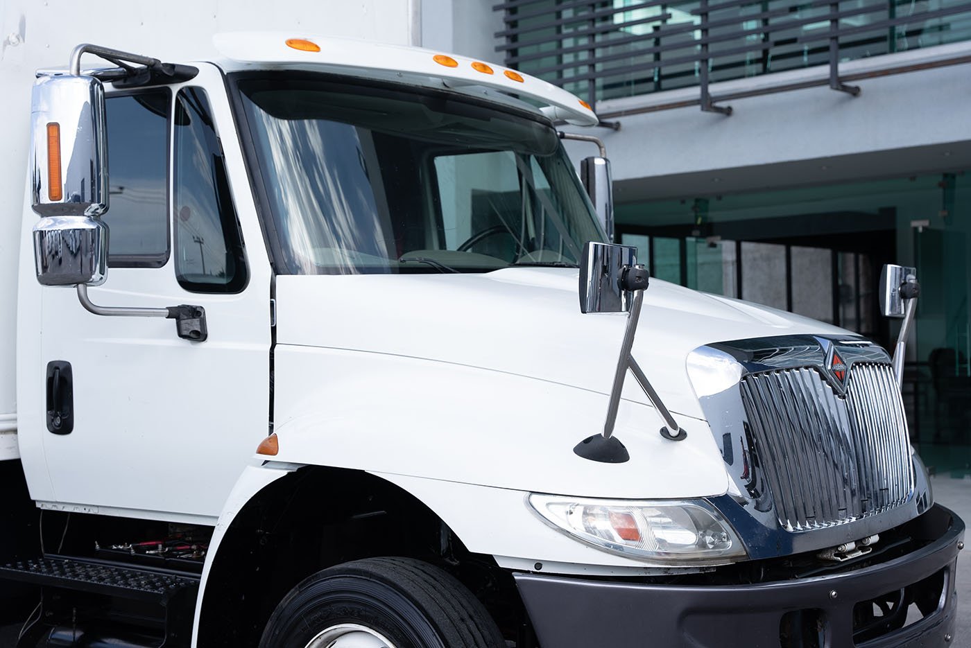 international,DURASTAR 4300 210 25.5K LOW PROFILE INCLUYE CAJA SECA CERRAD,2019