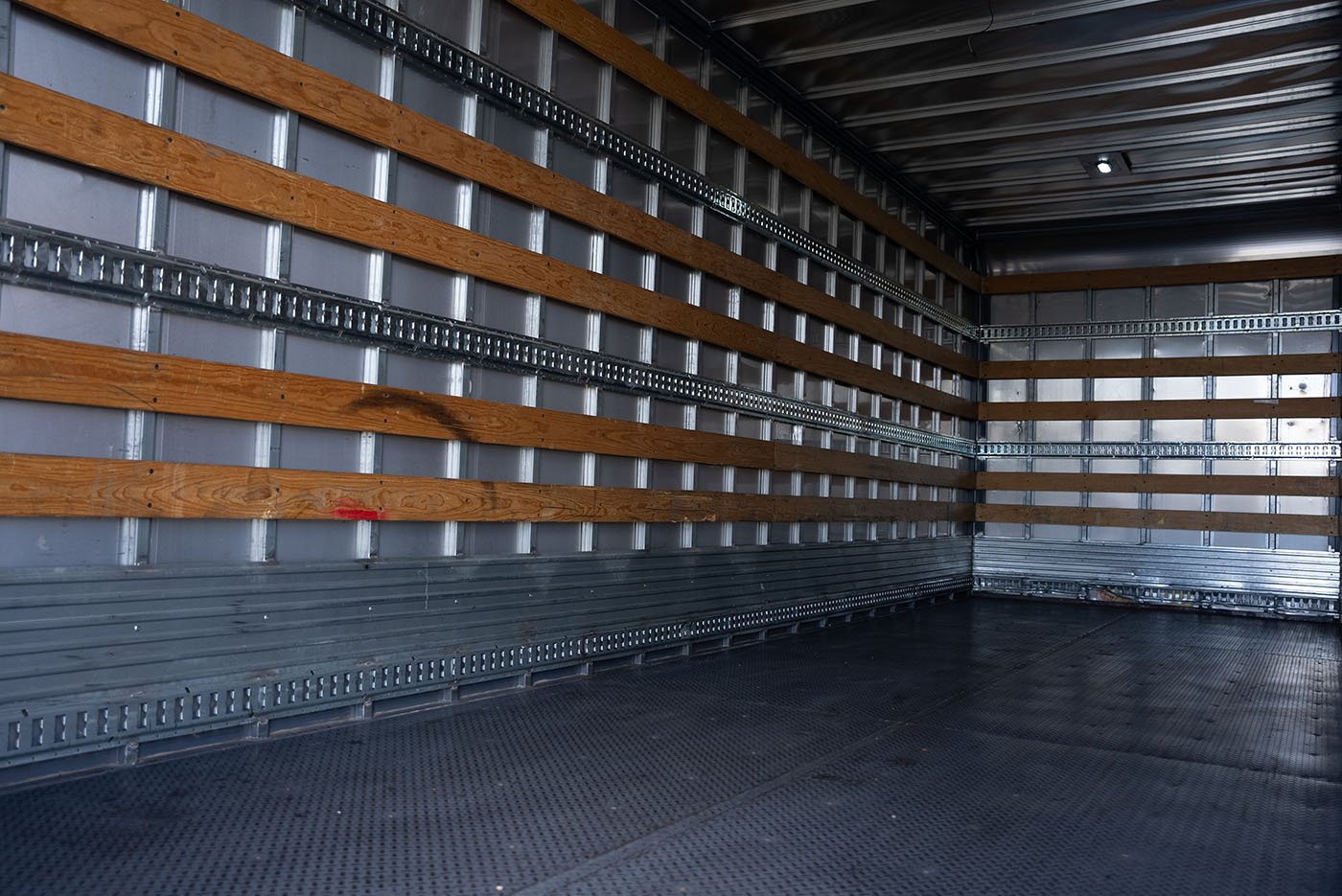 international,DURASTAR 4300 210 25.5K LOW PROFILE INCLUYE CAJA SECA CERRAD,2019