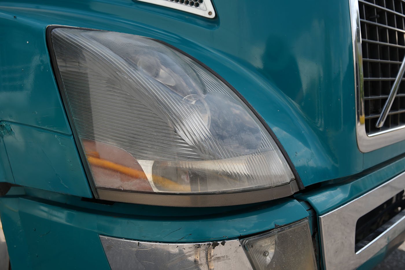 volvo,VNL 64T-670,2015